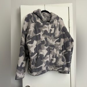 Barefoot Dreams Camo Hoodie Women’s XL